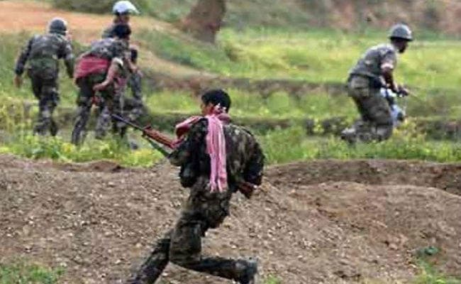 औरंगाबाद में पुलिस व नक्सलियों के साथ मुठभेड़, 40 राउंड फायरिंग