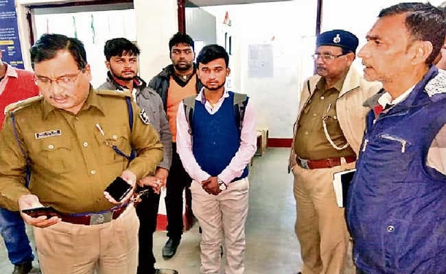 अहियापुर में फाइनेंस कंपनी के कार्यालय से 6.72 लाख की लूट