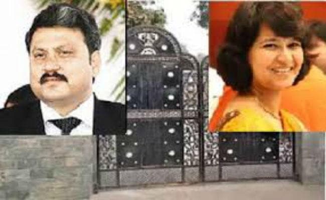 पूर्व विधायक राजू की पत्नी व सहयोगी को दो सप्ताह की न्यायिक हिरासत में भेजा गया, शराब के नशे में होने की बात कबूल की