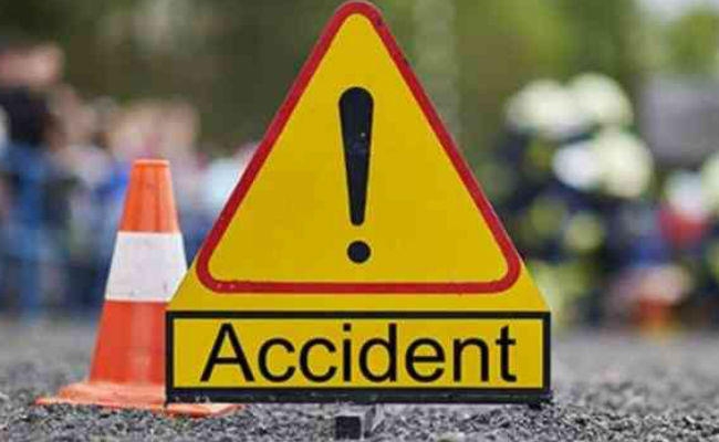 हिमाचल प्रदेश में बस के खड्ड में गिरने से छह बच्चों और ड्राईवर की मौत