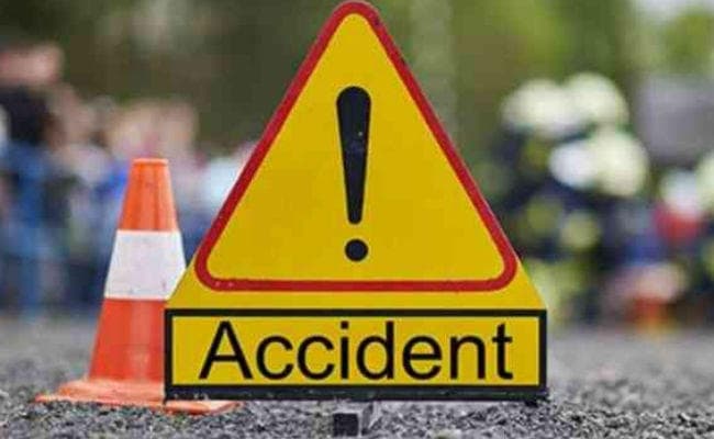 हिमाचल प्रदेश में बस के खड्ड में गिरने से छह बच्चों और ड्राईवर की मौत