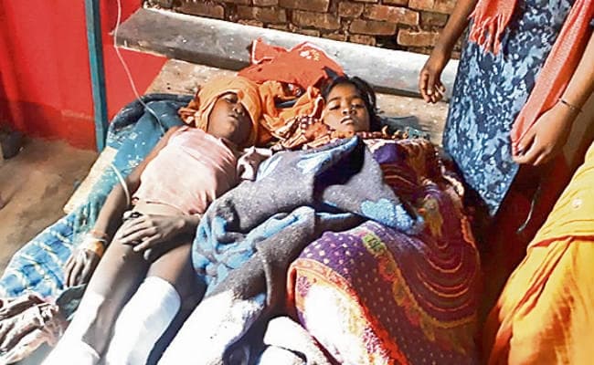 पूचं : झाड़ी में रखे बम फटे, बच्चे घायल