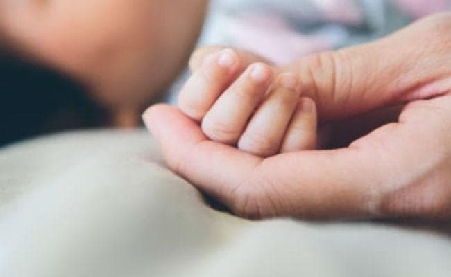 10 साल से बेहोश पड़ी महिला ने बच्चे को दिया जन्म !