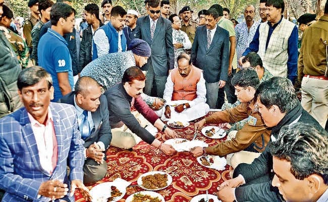 झारखंडी संस्कृति को विदेशी शक्तियां नष्ट करने की फिराक में : रघुवर दास