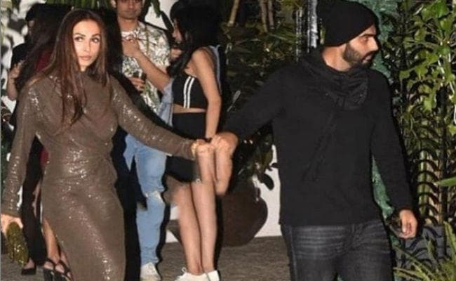 एकदूसरे को डेट कर रहे हैं मलाइका अरोड़ा-अर्जुन कपूर, करण ने कर दिया कंफर्म!