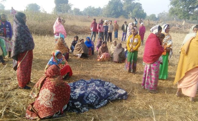 18 हाथियों के झुंड ने मां व बेटी को कुचलकर मार डाला, सास व गोतनी ने भागकर बचायी जान