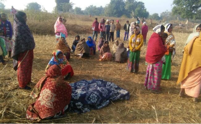 18 हाथियों के झुंड ने मां-बेटी को कुचलकर मार डाला, सास व गोतनी ने भागकर बचायी जान