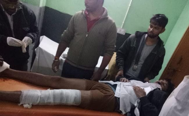 सरायकेला : क्रेन और बाईक की सीधी टक्कर में भाजपा नेता घायल, सदर अस्पताल में भर्ती