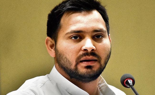 पटना : जनाधार खोने के डर से नर्वस हो गये हैं सीएम : तेजस्वी यादव