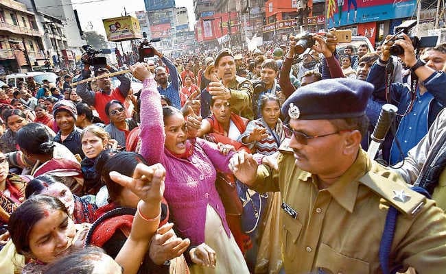 ट्रेड यूनियनों की हड़ताल : आज पब्लिक ट्रांसपोर्ट पर दिखेगा अधिक असर, पहले दिन रहा मिला-जुला