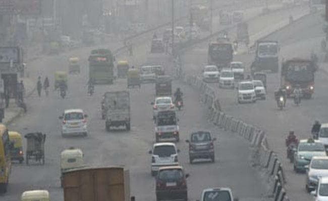 कोलकाता : बढ़ता जा रहा है प्रदूषण स्तर