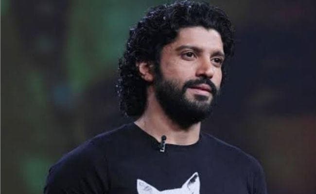 #HappyBirthdayFarhanAkhtar: मां ने दी थी घर से निकालने की धमकी, जानें ये खास बातें...