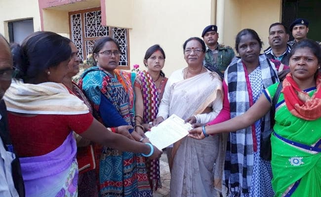 Video : विधायक आवास घेरने जा रही रसोइया-संयोजिका संघ को पुलिस ने रोका