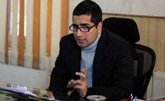 2010 Batch IAS Topper शाह फैसल का इस्तीफा, कश्मीर में हो रही हिंसा से हैं नाराज