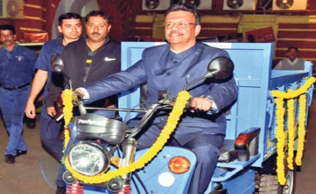 कोलकाता : सड़कों पर दौड़ेंगी सीएनजी गाड़ियां