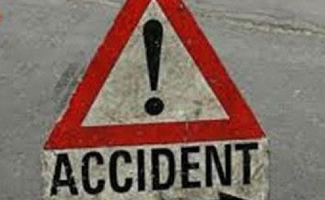 बिहार : पुल से गिरने से बाइक सवार दो युवकों की मौत