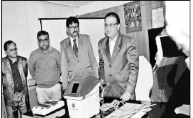 लोस चुनाव : हर बूथ पर वीवीपैट इवीएम, अत्याधुनिक तकनीक से युक्त है वीवीपैट युक्त वोटिंग मशीन