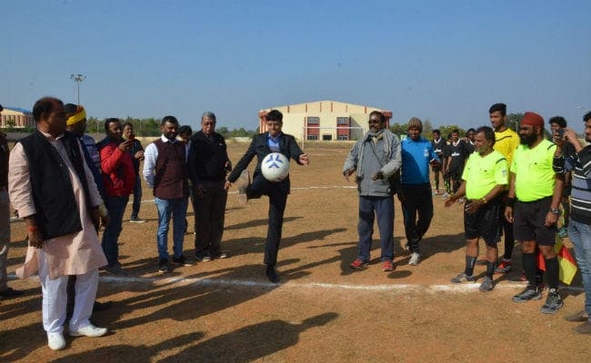 प्रभात खबर इंटर डिस्ट्रिक्‍ट फुटबॉल टूर्नामेंट : बोकारो ने देवघर को 2-0 से हराया