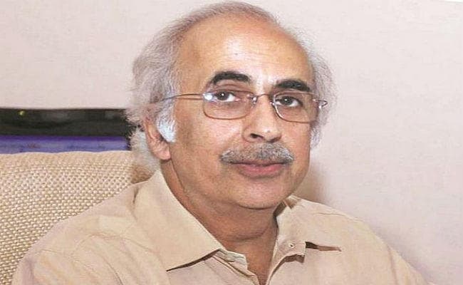 नेशनल स्टॉक एक्सचेंज के चेयरमैन अशोक चावला ने अपने पद से दिया इस्तीफा