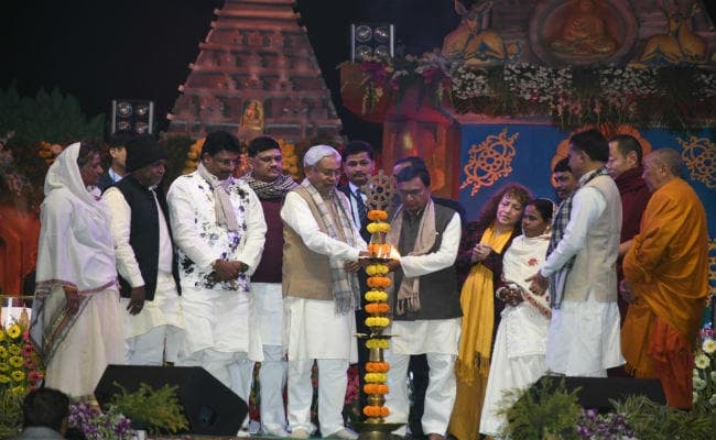 तीन दिवसीय बौद्ध महोत्सव का CM नीतीश ने किया उद्घाटन