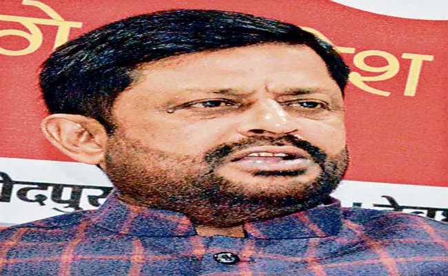 पटना  :  ‘सरकार की आलोचना करने वाले तेजस्वी को लग रहे अच्छे’