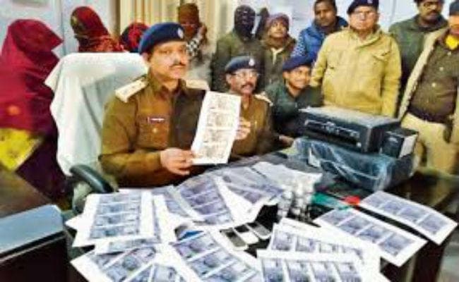 नोट छापने के मामले में कई सफेदपोश भी पुलिस की रडार पर, कई जगहों परचल रही छापेमारी
