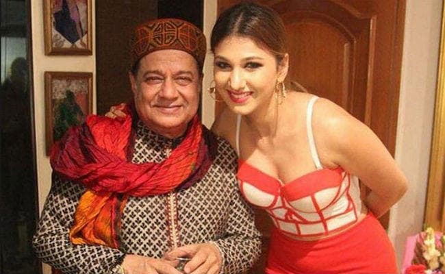 Bigg Boss 12 के बाद जसलीन ने शेयर की अनूप जलोटा संग सेल्फी, हो गयी Troll