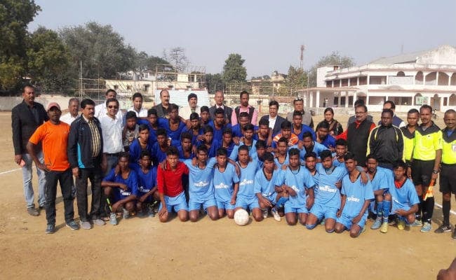 प्रभात खबर इंटर जिला फुटबॉल टूर्नामेंट : गोड्डा ने साहेबगंज को 2-1 से हराया