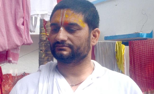 महंत ज्ञान दास के उत्तराधिकारी का मोदी सरकार पर हमला, बोले : बंगाल सरकार के साथ भेदभाव कर रहा केंद्र