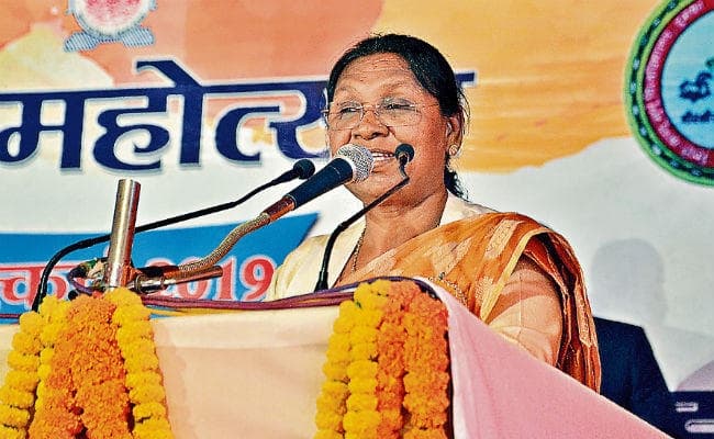 देवघर : जेपीएससी में बैठे लोग लगा रहे शिक्षक बहाली में अड़ंगा : राज्यपाल द्रौपदी मुर्मू