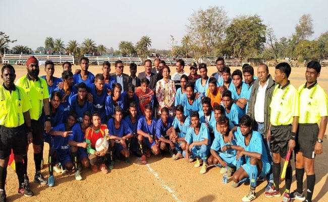 #Aaogoalkaren : रोमांचक मैच में दुमका ने गोड्डा को 2-1 से हराया