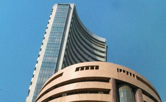 Reliance, यस बैंक और इन्फोसिस के शेयरों ने बाजार को दिया रफ्तार, सेंसेक्स ने लगायी 465 अंकों की छलांग