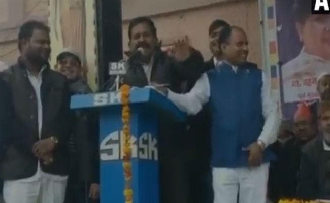 बोले बसपा नेता- भाजपा वालों को दौड़ा-दौड़ाकर मारेंगे, देखें वीडियो