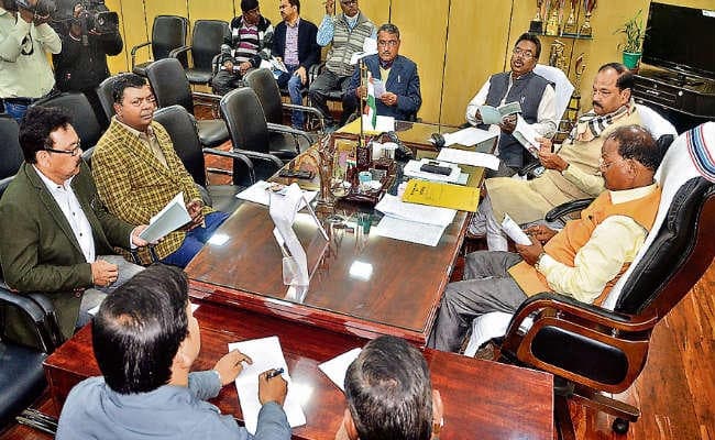 रांची : गतिरोध कम होने के आसार नहीं बैठक में नहीं आये प्रतिपक्ष के नेता