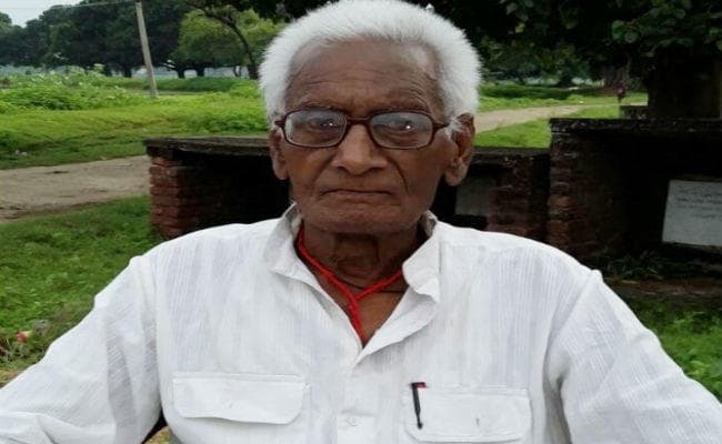 पलामू :  हुसैनाबाद के प्रथम पत्रकार राजमणि सिंह का निधन, शोक