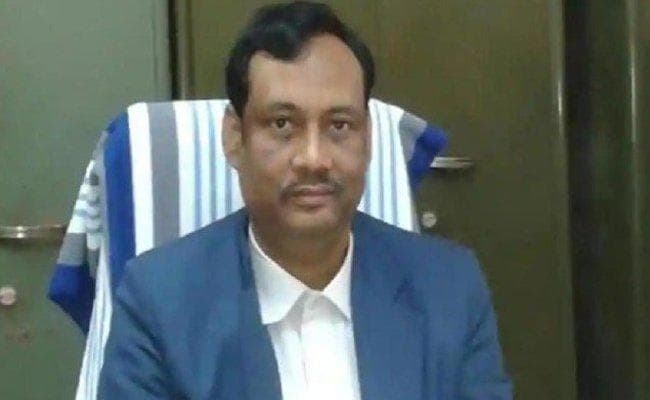 कुंवारी युवतियों पर अपमानजनक टिप्पणी : विवि कैंपस में प्रो के प्रवेश पर रोक, शिक्षण अधिकार भी छीने