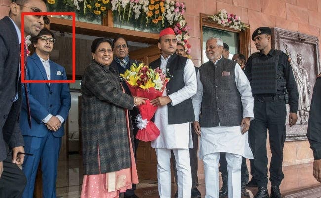 क्या इस शख्‍स को विरासत सौंपने की तैयारी कर रही हैं बसपा सुप्रीमो मायावती?
