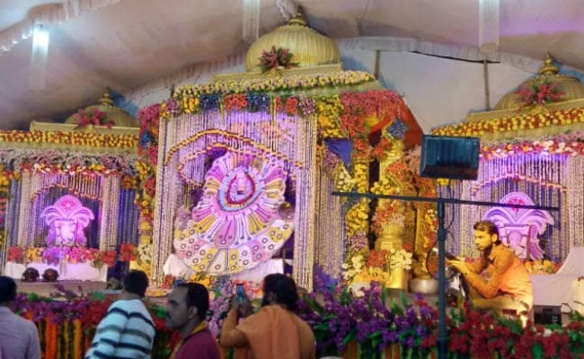 कुंभ मेले के प्रथम शाही स्नान वाले दिन श्याम बाबा के जागरण संग भजन-कीर्तन का भव्‍य आयोजन