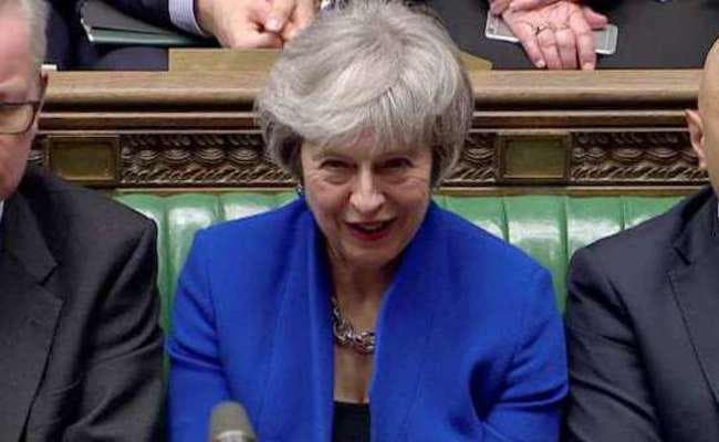 ब्रेक्जिट पर मिली हार, अविश्वास प्रस्ताव में टेरेसा मे को मिली संकीर्ण जीत