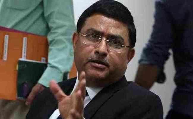 सरकार ने सीबीआई में अस्थाना समेत चार अधिकारियों का कार्यकाल कम किया