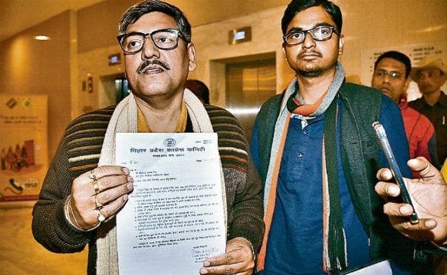 राजनीतिक दलों ने की चुनाव आयोग से मुलाकात, जदयू ने कहा- तीन दलों के चुनाव चिह्न एक जैसे, हल निकालें