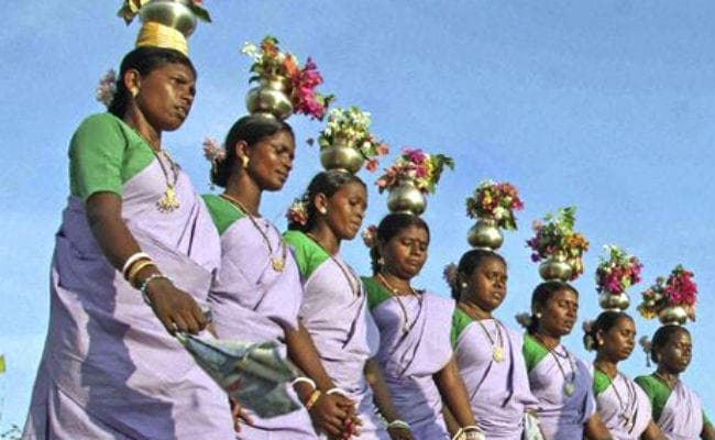 बदलता आदिवासी समाज-विज्ञान