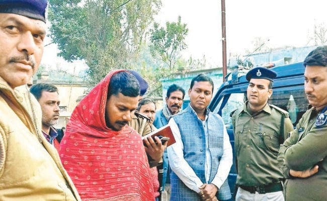 मुजफ्फरपुर : दिव्यांग पुजारी समेत दो लोगों को बाइक सवार अपराधियों ने मारी गोली