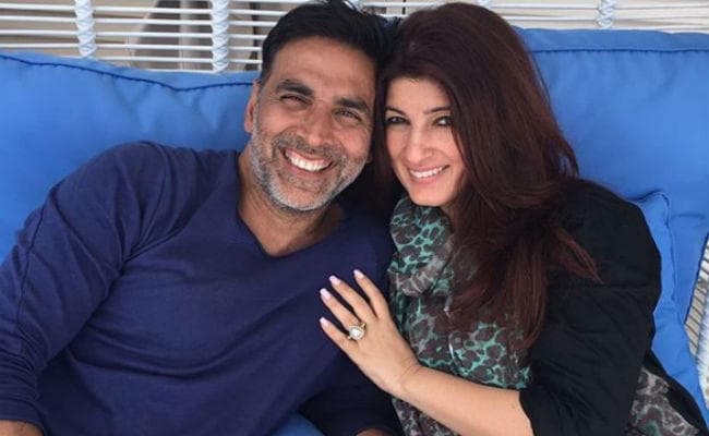 #18YearChallenge: शादी की 18वीं सालगिरह पर पत्‍नी ट्विंकल से पिट गये अक्षय कुमार, VIDEO