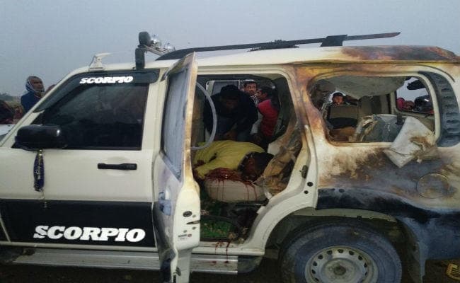 अपराधियों ने स्कॉपियो पर किया बम से हमला, दो की मौत