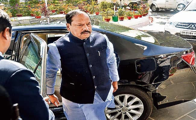 बोले सीएम रघुवर दास- पत्थलगड़ी के नाम पर संविधान विरोधी काम नहीं होने देंगे