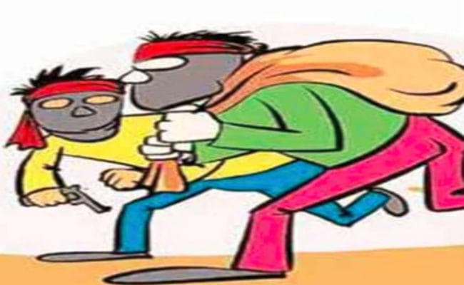 मुजफ्फरपुर : नारायणपुर में ठेकेदार से दस लाख लूटा