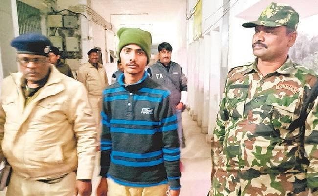 सीतामढ़ी : कड़ी सुरक्षा के बीच सीतामढ़ी लाया गया सरोज राय