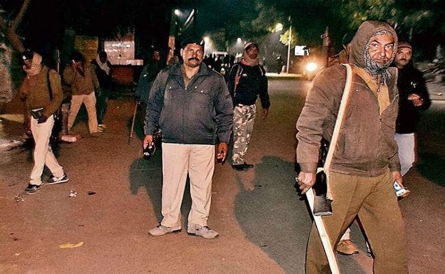 गया : दो गुटों में विवाद, दहशत फैलाने के लिए बदमाशों ने की बमबारी