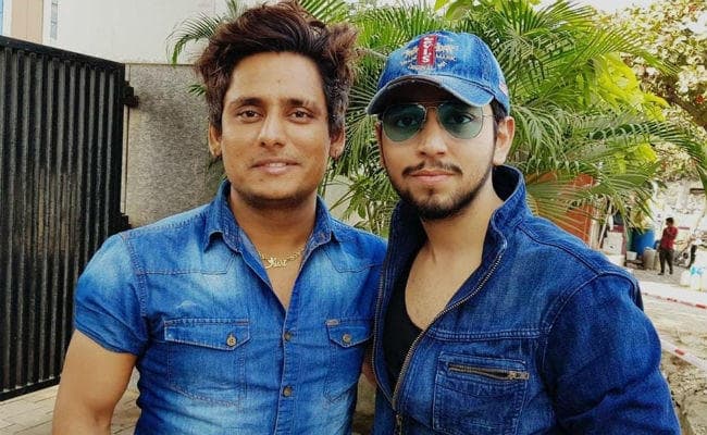 किशन–आशी की जोड़ी कर रही है म्‍यूजिक वीडियो ‘तुझसे मोहब्‍बत’ को प्रोड्यूस